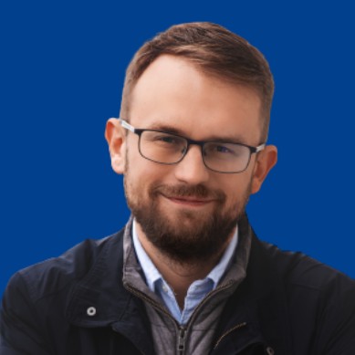 Tomasz Maciejewski - Pomaga firmom B2B uzyskać przewagę, dzięki budowaniu marki na LinkedIn.